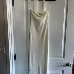 Elegant Cream Choker Dress